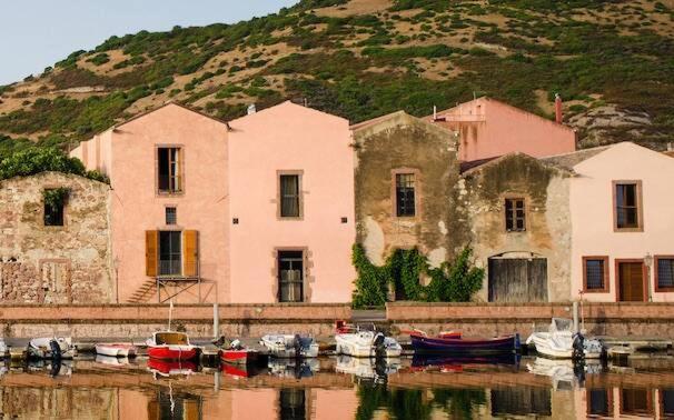 Casa A Bosa In Centro Storico Villa ภายนอก รูปภาพ